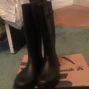 Kamik Shoes - Kamik Rain Boots Size 8 Kamik Shoes - Kamik Rain Boots Size 8